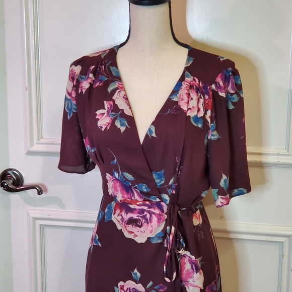 Everly Dark Purple/Pink Multi-Color Floral Wrap Midi Dress, Size Medium - Picture 13 of 16